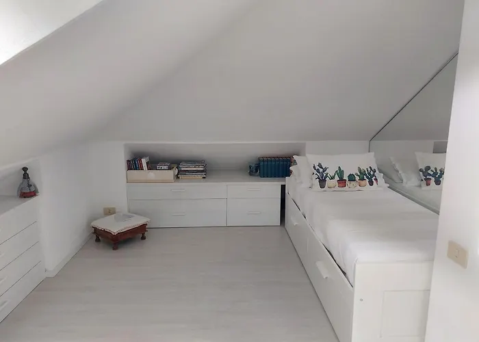 Апартаменты Terrazza Di Miky Wifi Parking Pet Friendly Terrace Рекко
